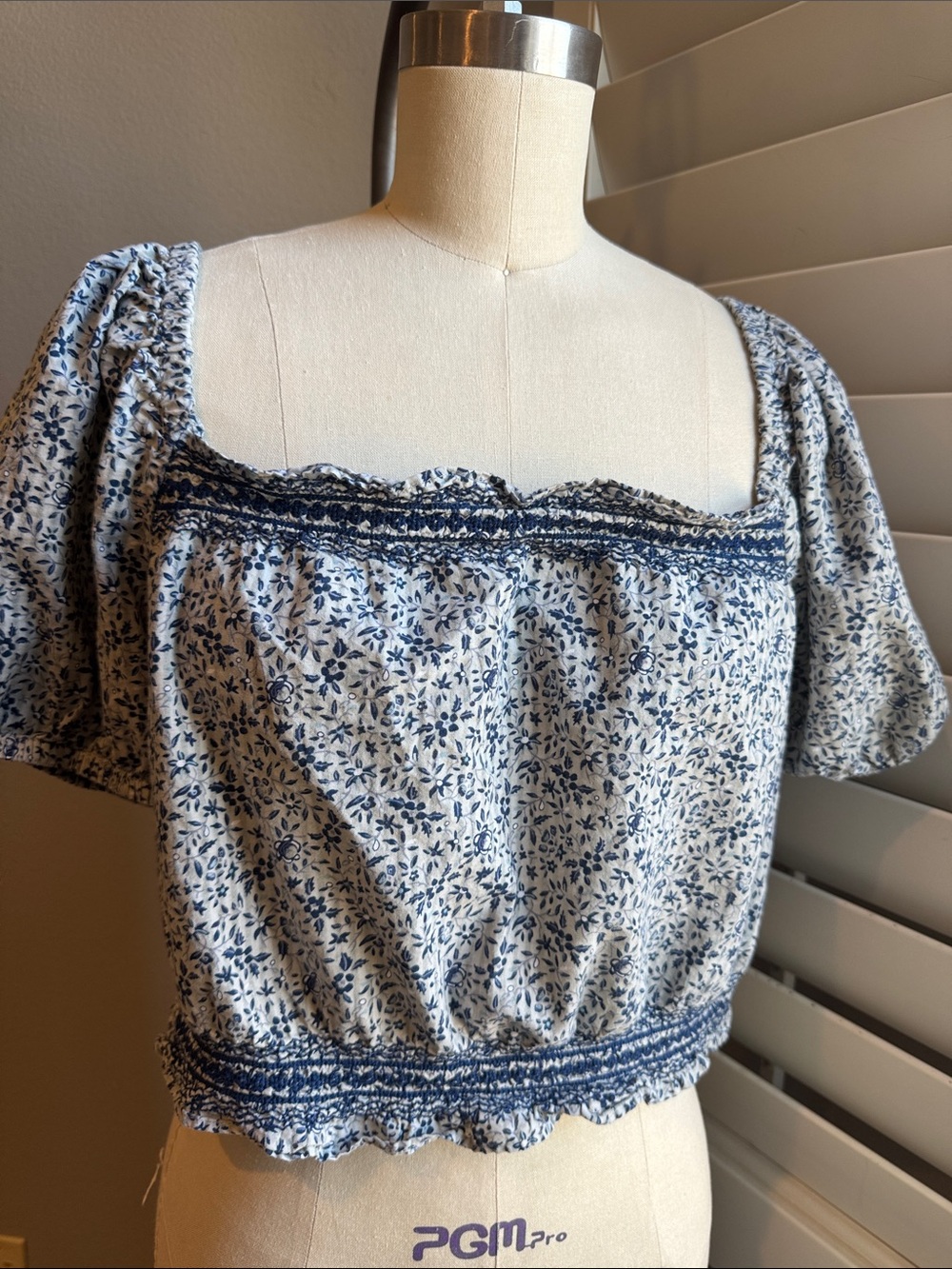 Madewell Blue and White Floral Square-Neck Crop Top - Picture 4 of 8